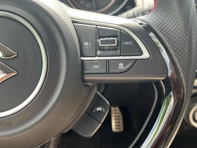 Suzuki Swift 1.4 Sport Smart Hybrid | Navi | Camera | 14483km