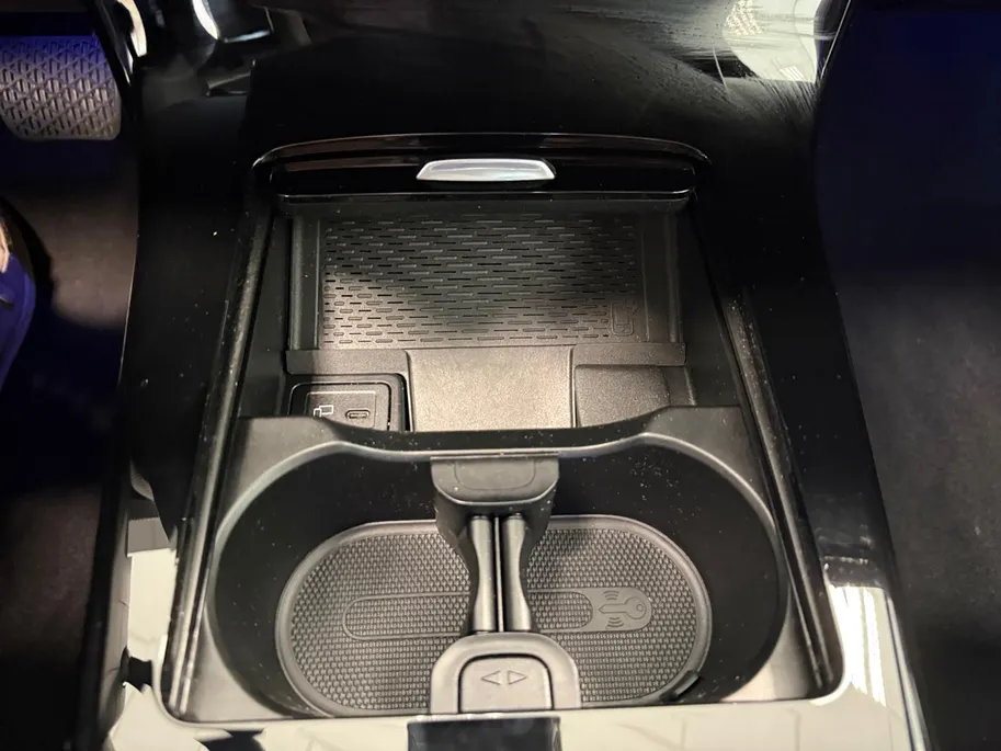 Mercedes-Benz CLA 180 AUTOMAAT | LUXURY LINE | APPLE CARPLAY | NL-AUTO |