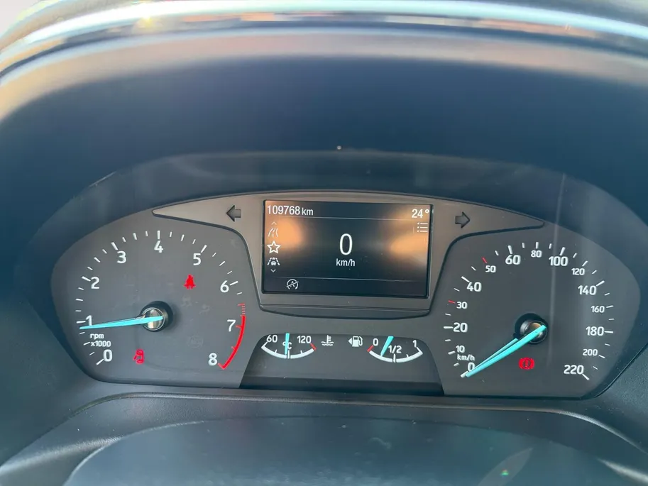Ford Fiesta 1.0 EcoBoost Titanium | Dealer onderhouden | Winter pack | Parkeersensor achter | Apple carplay & Android auto | Navigatie via carplay | Cruise control | Elektr. inklapbare buitenspiegel | Privacy glas |