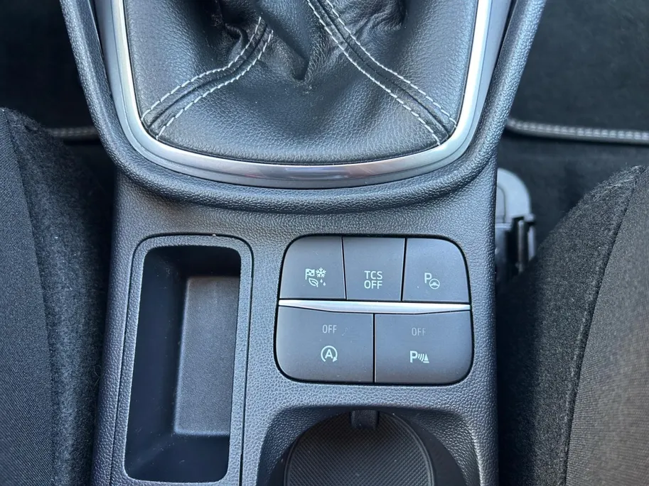 Ford Fiesta 1.0 EcoBoost Hybrid Titanium | Apple Carplay / Android Auto | Achteruitrijcamera | Winterpack | Cruise control |