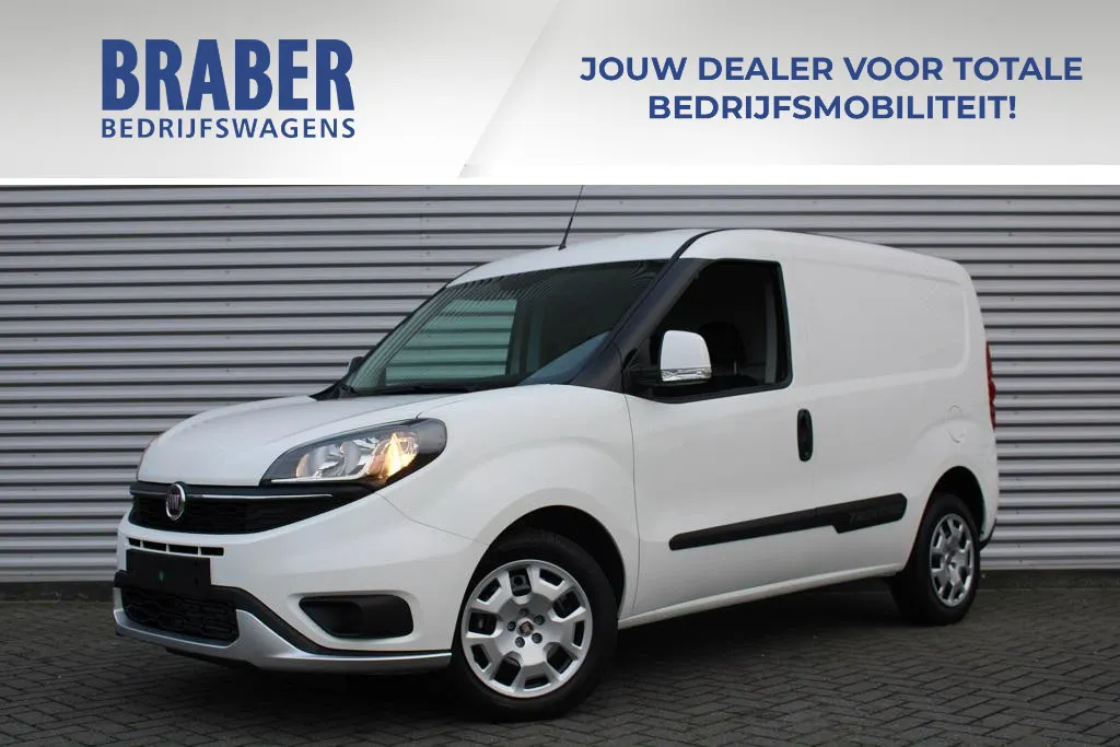 Fiat Doblò Cargo 1.6 MJ L1H1 S Trekking | Nieuw | Airco | Camera | Cruise | Navi | Apple Carplay/Android Auto | 3 zits |