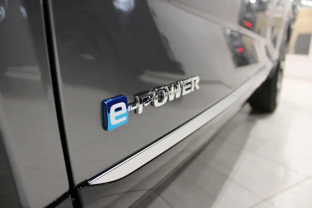 Nissan QASHQAI 1.5 e-Power Tekna Plus |Nieuwe motor|Nappa lederen bekleding|camera 360vieuw|Bose audio|Stoelgeheugen|Electrisch verstelbare voorstoelen|20inch Wielen|Navigatie|Pro-pilot|Uit voorraad leverbaar| |