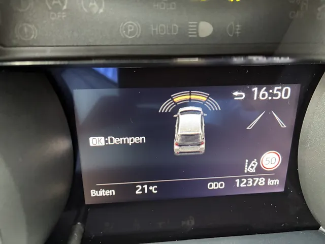 Toyota Yaris 1.5 Hybride Executive | Bi-Tone | Pdc (12367km)