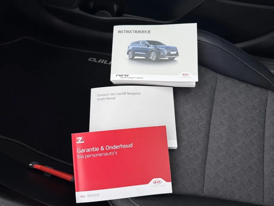 Kia Niro 1.6 GDi Hybrid DynamicLine | NAVI | CAMERA | SCHUIFDAK | TREKHAAK | CLIMATE & CRUISE CONTROLE | LAGE KM. STAND | ETC...