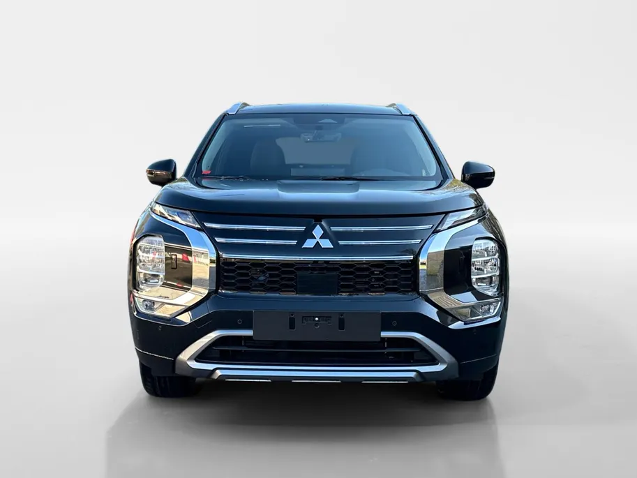 Mitsubishi Outlander 2.4 PHEV First Edition | 6000 EURO KORTING | NU DIRECT LEVEBAAR | 8 JAAR GARANTIE |