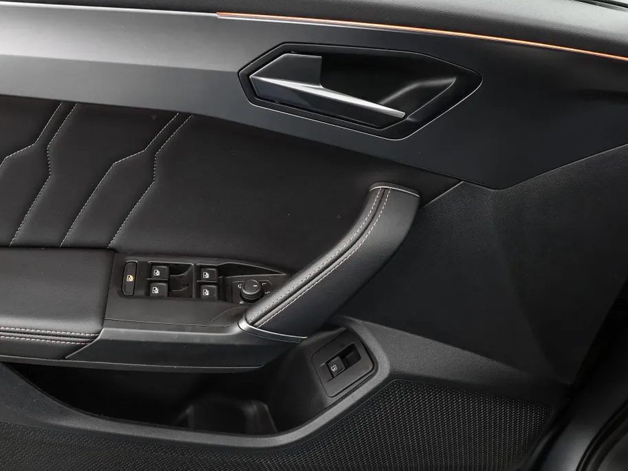 CUPRA Formentor 1.4 245pk DSG e-Hybrid VZ Performance · Panoramadak · Beats Audio ·  Leder · 360 Camera · Elek. Bestuurdersstoel · Stoel-& Stuurverwarming · 19'' Inch ·