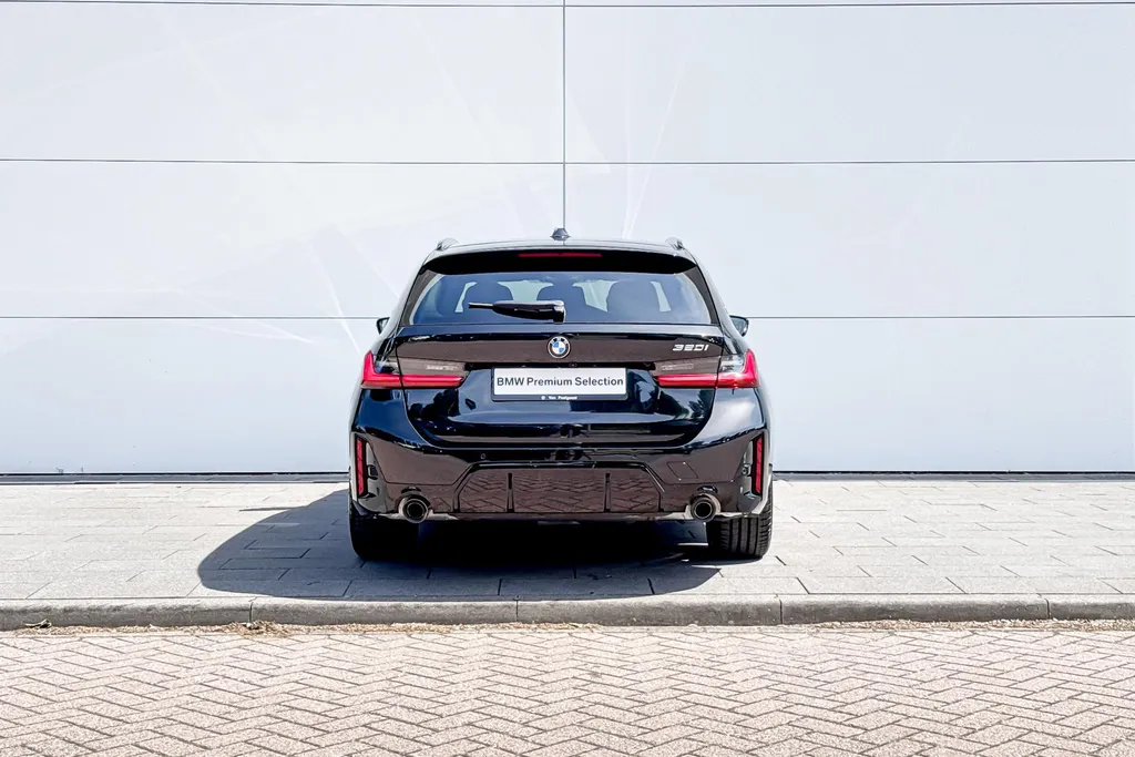 BMW 3 Serie Touring 320i M-Sport Pro