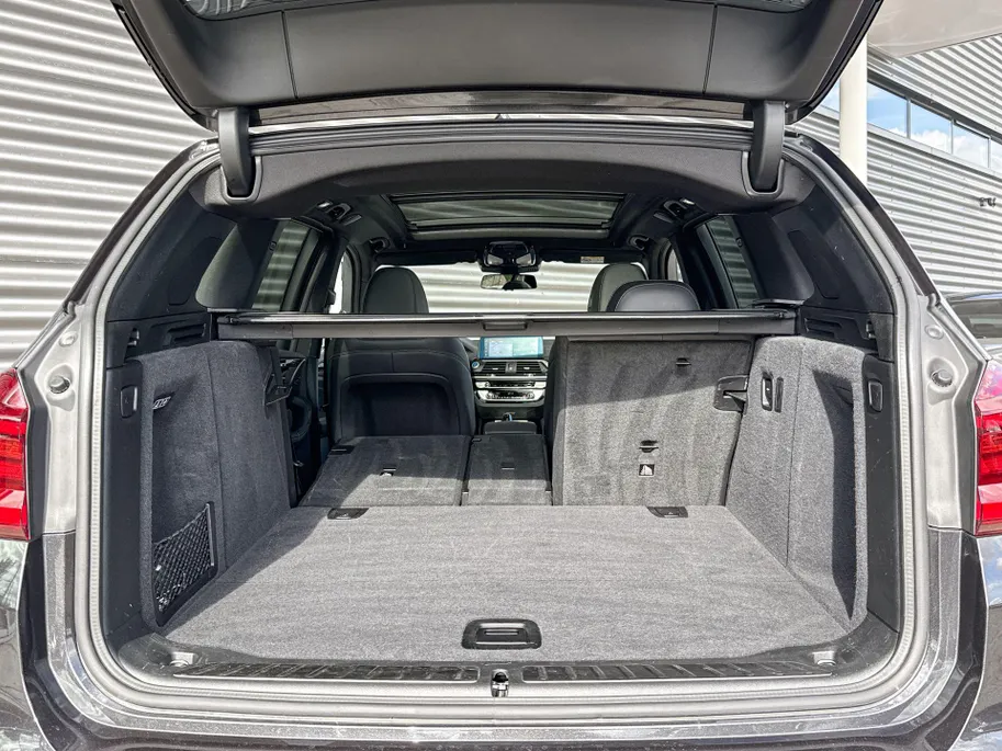 BMW iX3 High Executive 80 kWh
