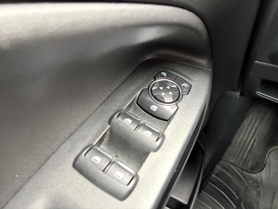 Ford EcoSport 1.0 EcoBoost ST-Line | Winter Pack | Camera* | Zwart Dak | Climate Control | Parkeersensoren | Cruise Control