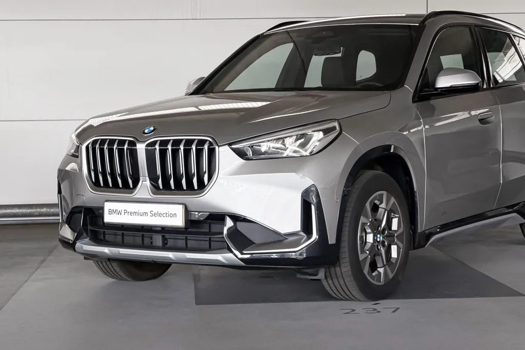 BMW X1 xDrive23i