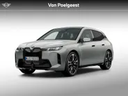 BMW iX xDrive45 101 kWh