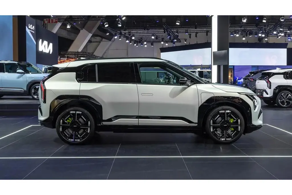 Kia EV3 GT AWD 81.4 kWh Launch control | Elektronisch adaptief onderstel met road-preview | 20' lichtmetalen GT-velgen