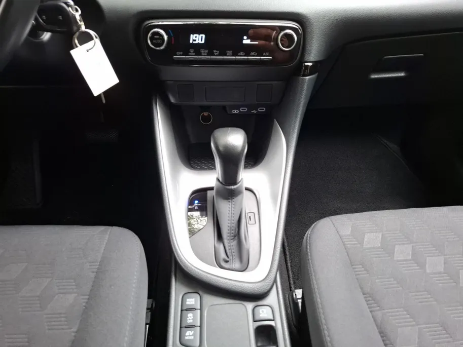 Toyota Yaris 1.5 Hybrid 115 Active | ACHTERUITRIJCAMERA | CARPLAY | CLIMATE | HYBRID | CRUISE |