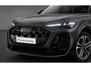 Audi Q5 2.0 TFSI e-hybrid quattro S edition Competition 367 PK · Glazen panoramadak · Tech pro · B&O premium 3D