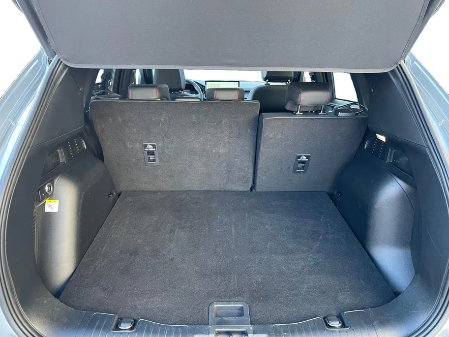 Ford Kuga 2.5 PHEV ST-Line X 243pk automaat | NL auto | Winterpack | Technology pack | Kantel / schuifdak | Trekhaak | 19inch lichtmetalen velgen