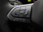 Volkswagen T-Roc 1.5 eTsi Style First Edition