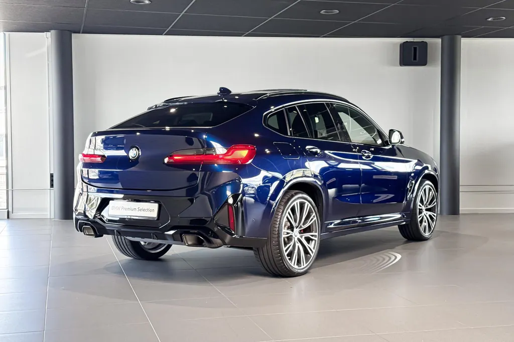 BMW X4 xDrive20i High Executive