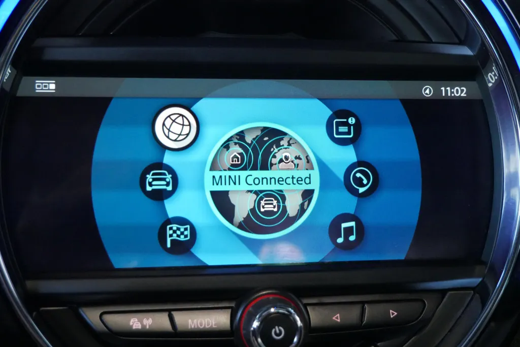 MINI 3-Deurs 2.0 Cooper S Knightsbridge Edition *Automaat*Navigatie*Parkeersensoren*Climate Control*Schuif/Kanteldak*Stoelverwarming*Harman Kardon Audio*Lederen interieur*Vol opties!