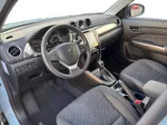 Suzuki Vitara 1.4 Hybrid Style | €2200.- korting | Hoge instap | Navigatie | Half leer | Camera