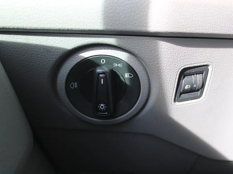 MAN TGE 35 2.0 L4H3 | Automaat | Trekhaak | Side bars | Airco | Laadruimte betimmerd |