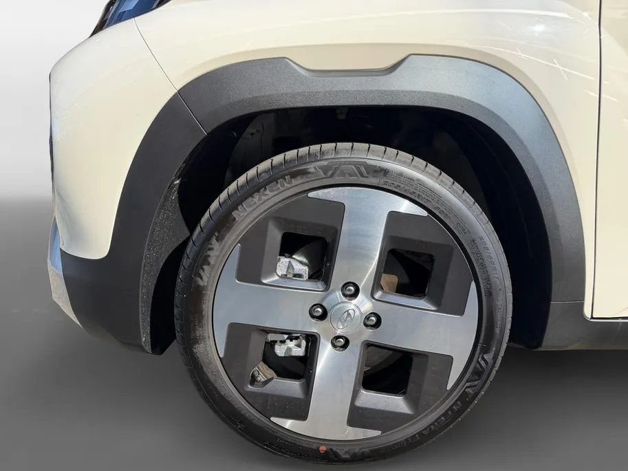 Hyundai Inster Evolve 49 kWh | Demo | Warmtepomp | 360 graden camera | Keyless entry | Dodehoek detectie |