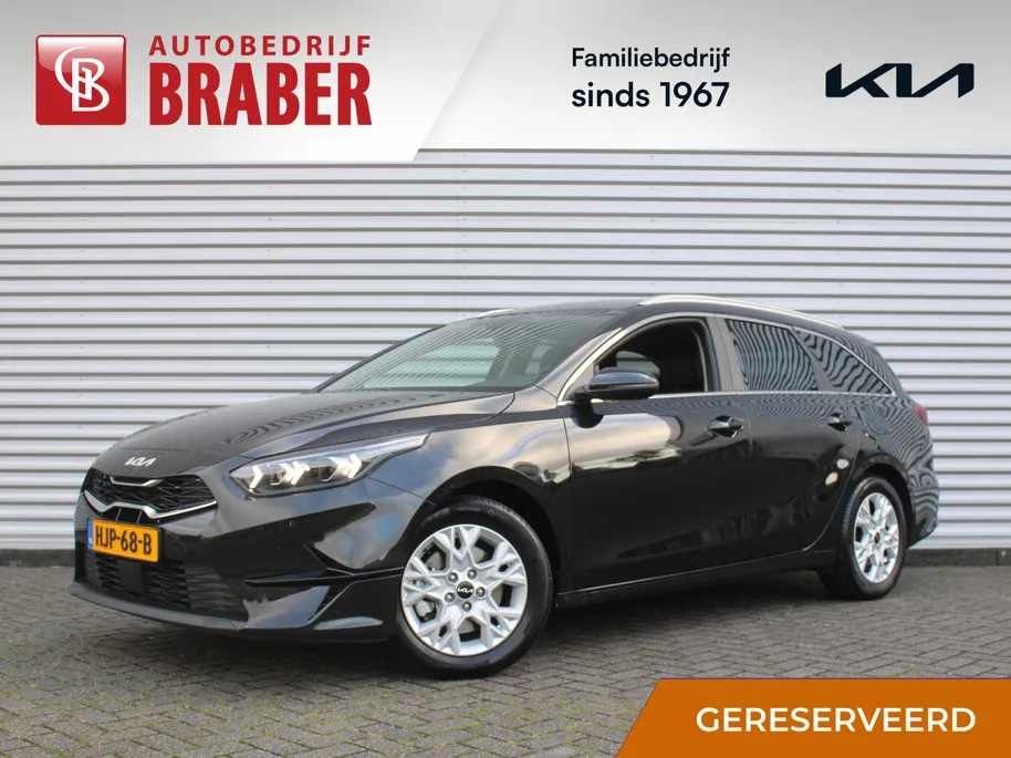 Kia Ceed Sportswagon 1.5 T-GDi DynamicPlusLine | Stoel- & stuurverwarming | Camera | Clima | Cruise adapt. | LED | Navi | Elek. achterklep | 16' LM |