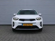 Kia Stonic 1.0 T-GDi MHEV DynamicPlusLine | Stuur-/stoelverwarming | Camera | Clima | Cruise | 16' LM | Navi | LED | Keyless |