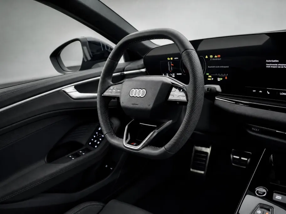 Audi A6 Limousine 2.0 e-hybrid quattro S Edition 299 PK Audi Sport 21'' · Tech Plus pakket · Akoestische glas · Lichtpakket Pro