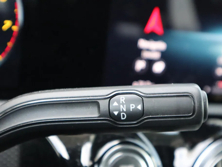 Mercedes-Benz CLA 200 Business Solution AMG