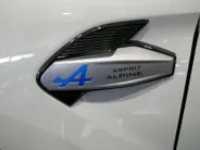 Renault Captur 1.8 E-Tech full hybrid 160 esprit Alpine | Profiteer nu van €2.500,- Zeeuw & Zeeuw voorraadkorting |Elec. Schuif/kantel dak | Harman Kardon geluidinstallatie | Uit voorraad leverbaar op = op