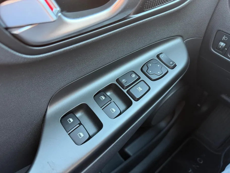 Hyundai Kona EV Comfort 64 kWh | Lichtmetalen velgen| Navigatie| Camera| Cruise Controle| Dealer onderhouden| Metalliclak