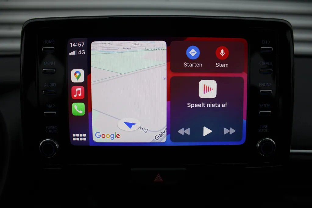 Mazda 2 Hybrid 1.5 Agile Comfort pakket | Airco | Cruise | Apple Carplay | Android Auto | Camera | 15' LM |
