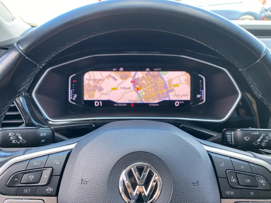 Volkswagen T-Cross 1.0 TSi DSG7-automaat Style NL Auto | trekhaak | Beats Audio | LED | CarPlay | 18' | Virtual Cockpit | Stoelverwarming | etc.