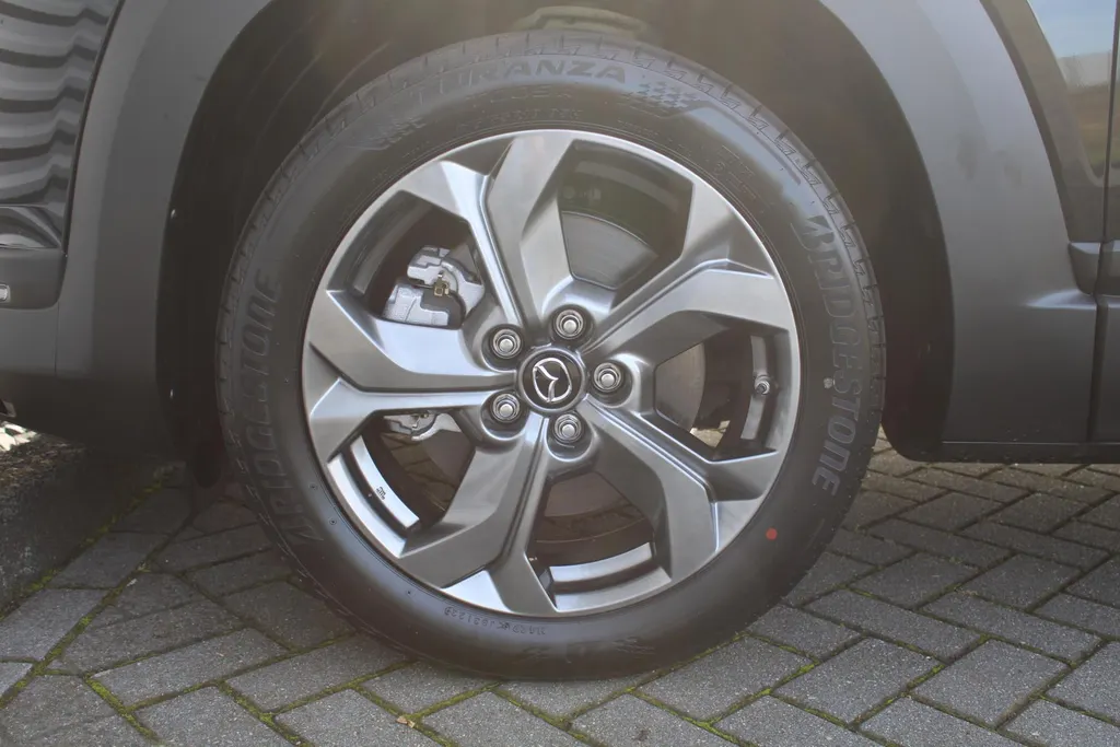 Mazda MX-30 e-SkyActiv EV 145PK Advantage Modern 36 kWh | Stoelverwarming | HUD | Dodehoek detectie | Elek. stoelverstelling | LED | 18' LM | Camera |