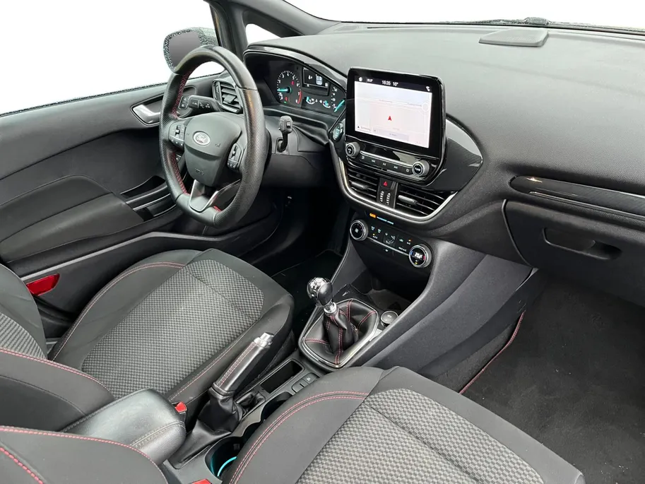 Ford Fiesta 1.0 EcoBoost ST-Line |Apple Carplay/Android Auto|lichtmetalen velgen 17'| Spoiler| Voorruitverwarming|12 maanden Bovag garantie|