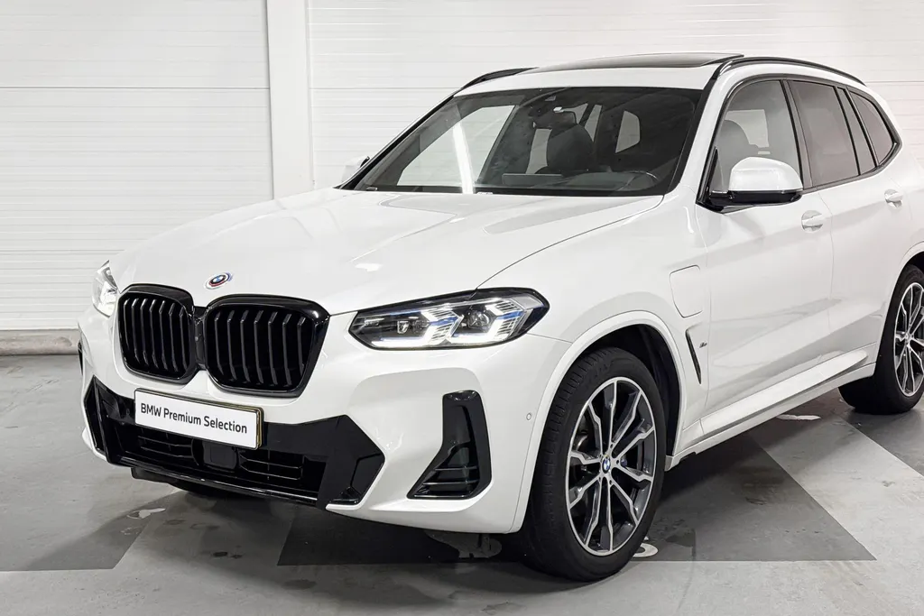 BMW X3 xDrive30e High Executive