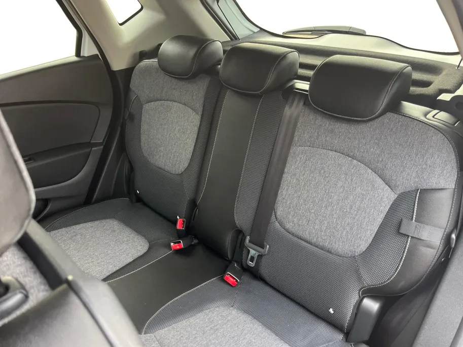 Renault Captur 1.3 TCe Intens *Automaat*Navi+Camera*Climate Control*Keyless Entry*Parkeersensoren*Zeer nette auto!