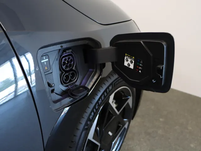 Kia EV4 GT-Line Business Edition 81.4 kWh