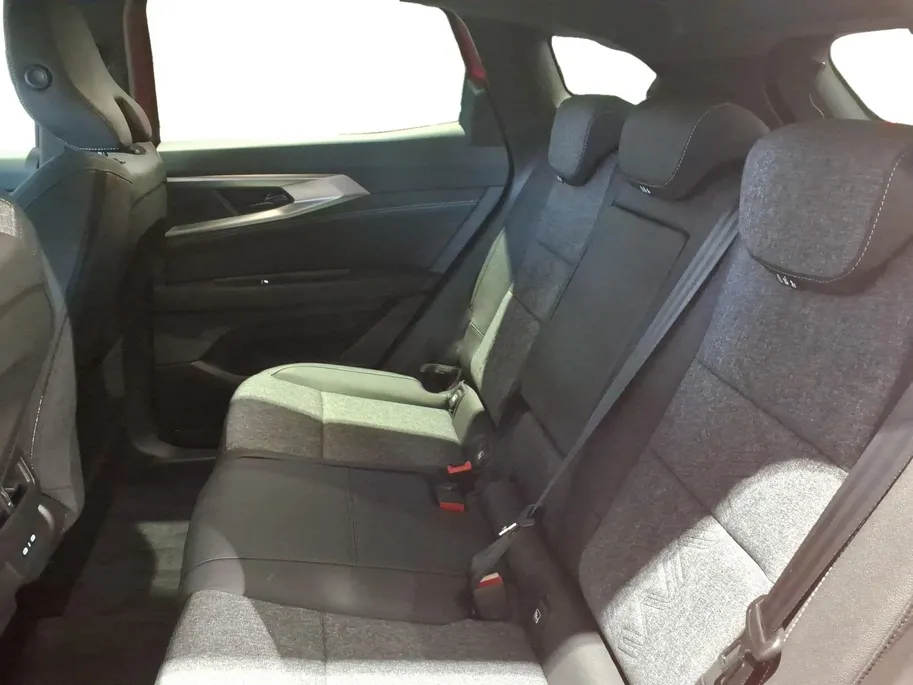 Renault Austral 1.2 E-Tech full hybrid 200 techno | Direct Leverbaar | €3500,- korting| Gratis 5 jaar garantie tot 100.000km | LMV | Blind Spot Warning | Elektrisch verwarmbare voorruit, voorstoelen & stuurwiel | Elektrisch bedienbare achterklep | op = op