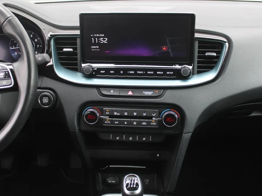 Kia Ceed 1.0 T-GDi Design Edition | Stuur-/stoelverwarming | Cruise | Camera | 16' LM | Dodehoekdetectie | JBL audio | LED |