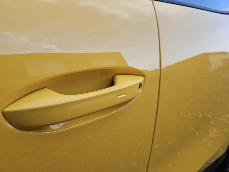 Ford Capri Premium Extended Range RWD 77 kWh | Tot 2200kg trekgewicht! | Tot €3.500,- korting! | 0,99% rente Ford Options! / 0,99% financial lease | Sync Move | 572 liter bagageruimte | Nieuw te bestellen