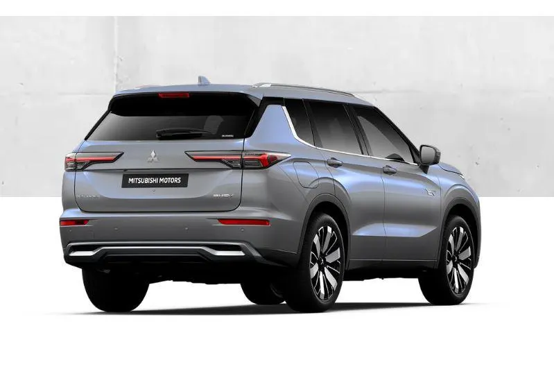 Mitsubishi Outlander 2.4 PHEV Instyle € 5.000 euro korting eigen voorraad| 8 jaar garantie| Snel leverbaar | Totaalprijs op is op. MY26
