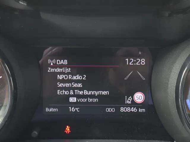Toyota Yaris 1.5 Hybrid Launch Edition Bi-tone | JBL | Blindspot