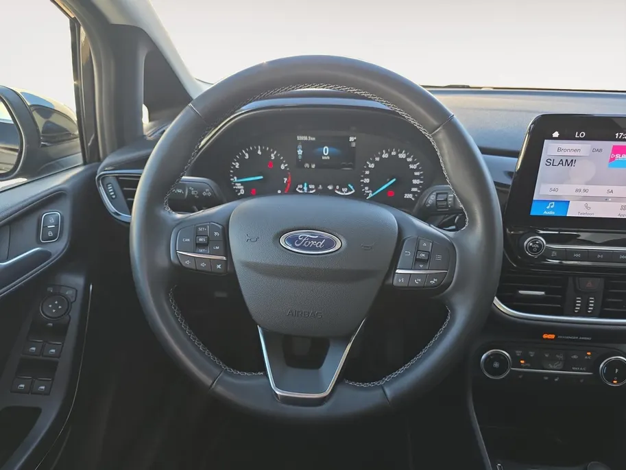 Ford Fiesta 1.0 EcoBoost Hybrid Titanium | 1e Eigenaar | NL-Auto | Winter Pack | Apple/Android Carplay | Keyless | Parkeersensoren | 12 maanden garantie! |
