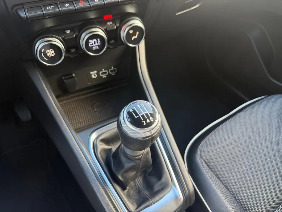 Renault Captur 1.0 TCe 90 Intens | Camera | Navigatie | Apple Carplay & Android Auto | Cruise & Climate Control | Parkeersensoren | LMV | 12 Maanden BOVAG Garantie
