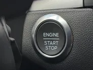 Ford Focus 1.0 EcoBoost Hybrid ST Line | NL-Auto | Dealer Onderhouden | Navigatie | Apple/Android Auto | Parkeersensoren | 12 maanden garantie! |