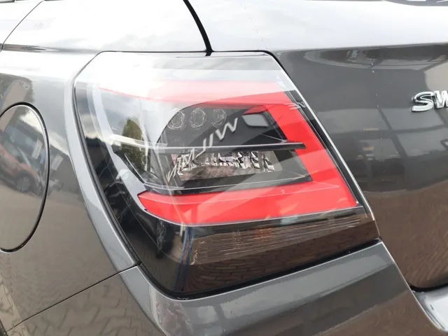Suzuki Swift 1.2 Style Smart Hybrid