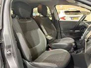 Renault Captur 150PK TCe Intens Automaat | 1ste Eigenaar | Trekhaak | 1200kg Trekgewicht | Cruise Control | Climate Control | Navigatie | Camera | Parkeersensoren | Licht & Regen Sensor | Armsteun |