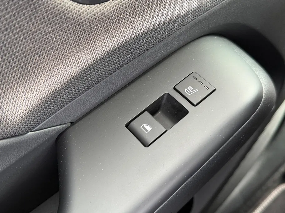 Hyundai Kona 1.6 GDI HEV Premium Sky | Schuif-kanteldak| Stoelverwarming/koeling| Lederen bekleding| Bose| Elektrische stoelen met geheugen| BOM VOL OPTIES
