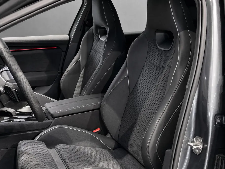 Škoda Superb Sportline Business 1.5 TSI PHEV 200 kW / 272 PK | Trekhaak wegklapbaar | Winter pakket | 1.000,- inruilbonus!!!